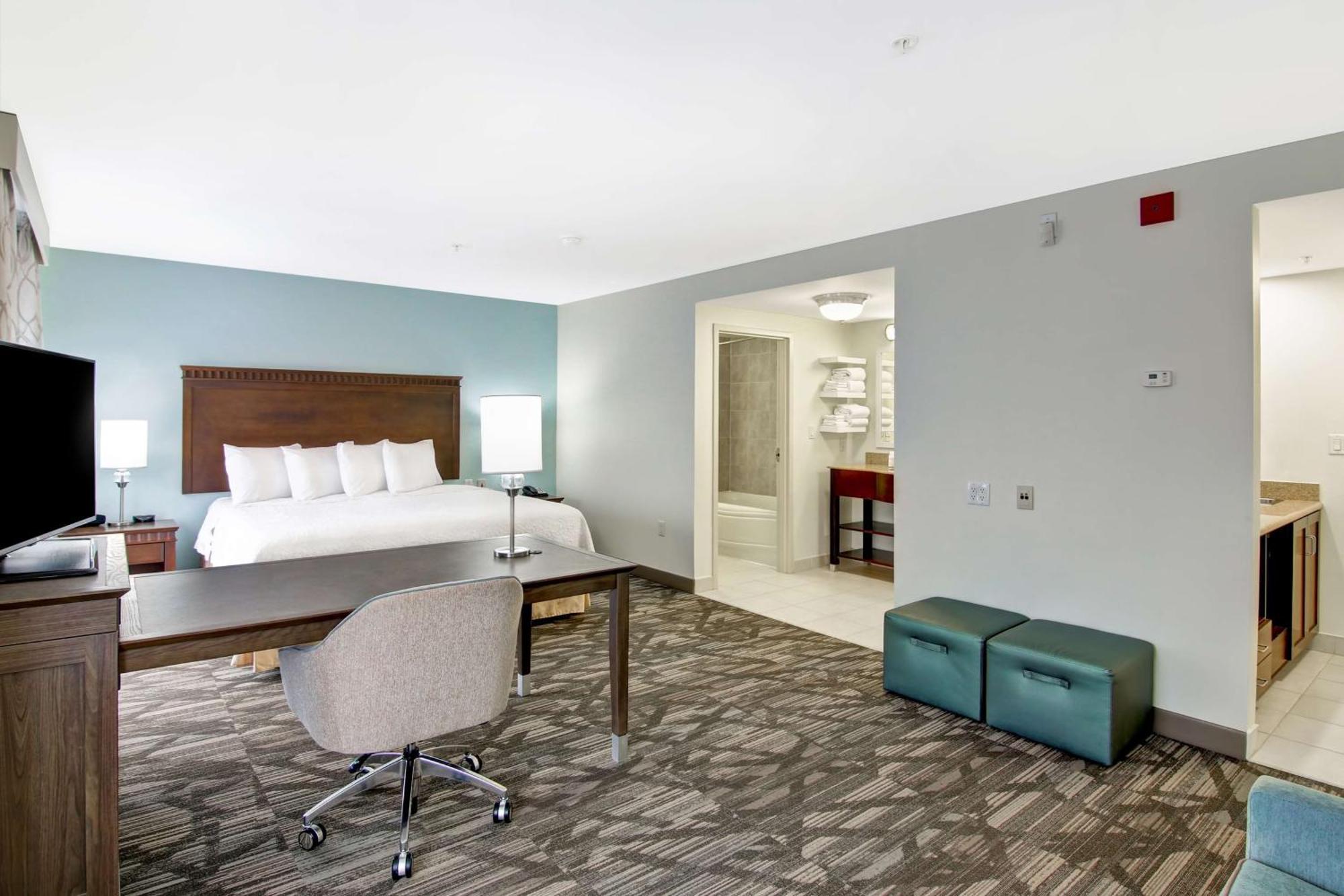 Hampton Inn & Suites Saint John Eksteriør billede