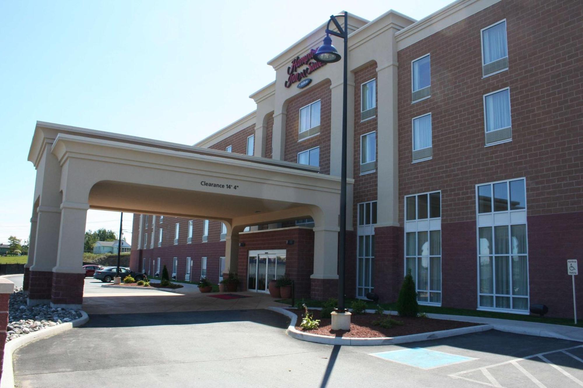 Hampton Inn & Suites Saint John Eksteriør billede